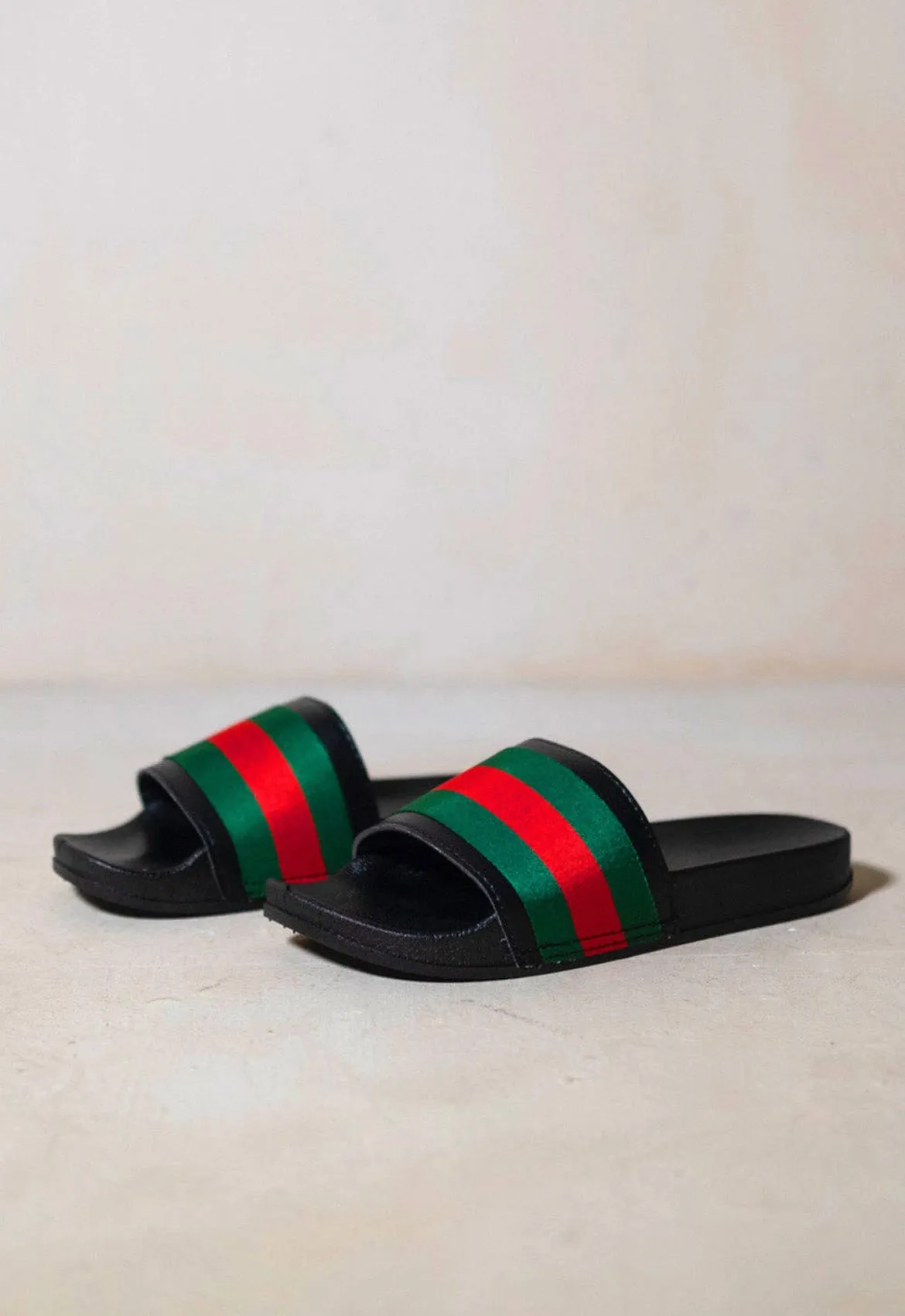 Multi stripe strap slide in